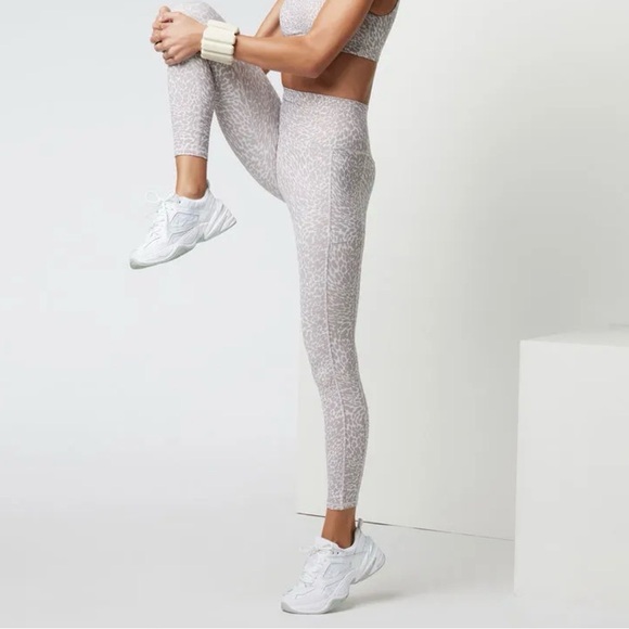 Vuori leggings size S - Picture 1 of 9